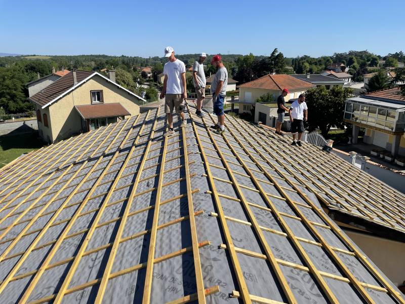 Rénovation de toiture à Lyon 69 : Pourquoi choisir Bolley Toiture ?