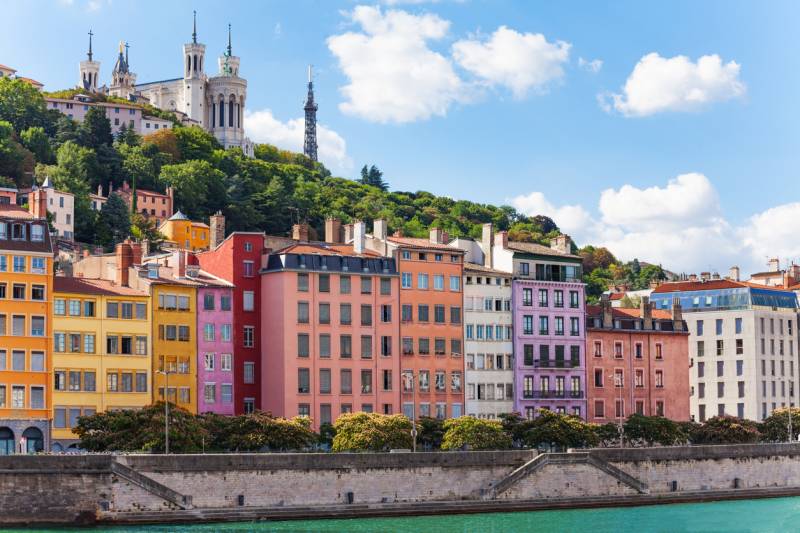 Charpentier pour monuments historiques à Lyon